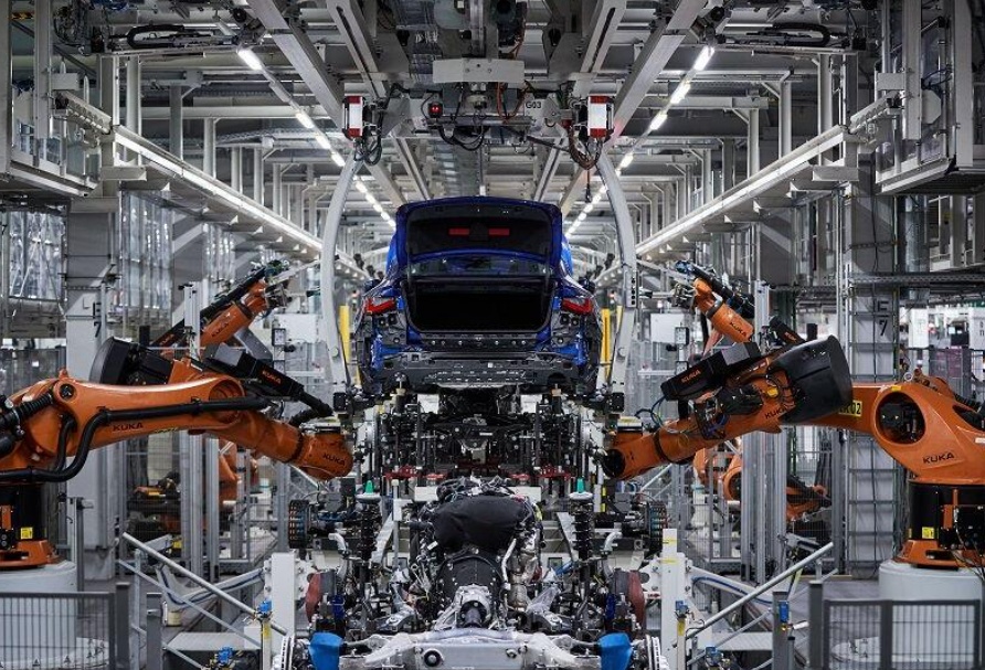 Germania își reconstruiește motorul economic