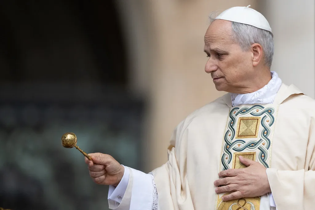 Papa Leon al XIV-lea, diagnosticat cu cancer pulmonar: operația a reușit, dar urmează noi evaluări medicale