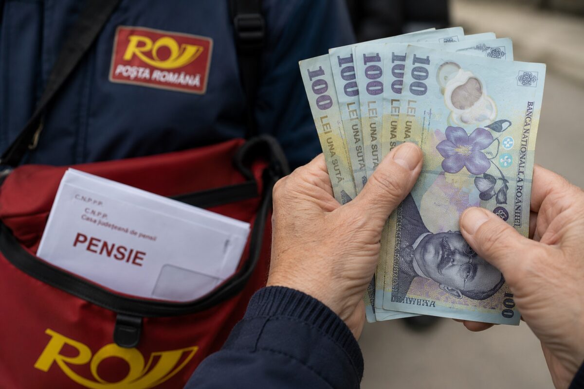 Pensia în România după ani de muncă în străinătate: ce trebuie să știe românii din diaspora